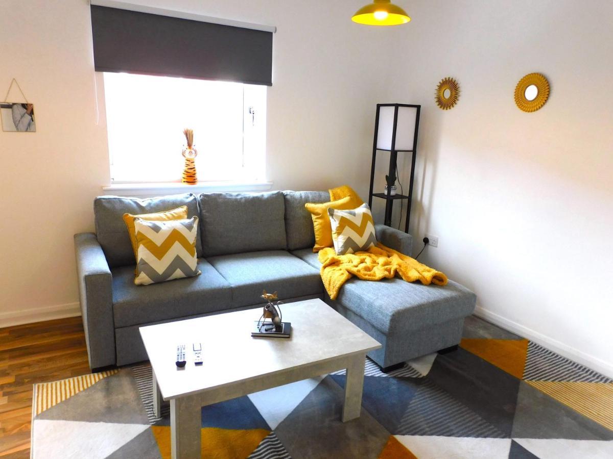 Newly Refurbished 1 Bed Apt In Hamilton Close To Station And Local Amenities מראה חיצוני תמונה