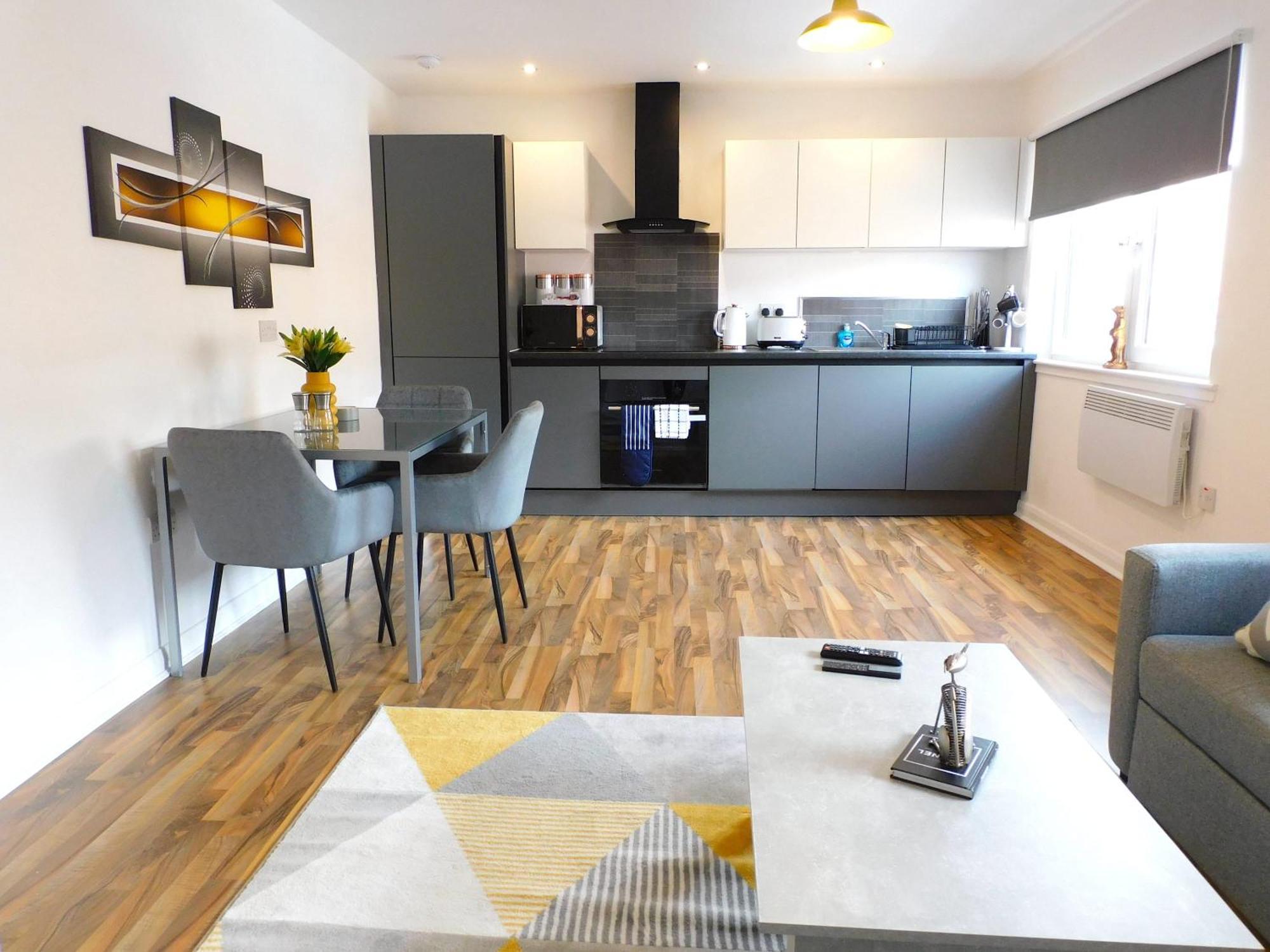 Newly Refurbished 1 Bed Apt In Hamilton Close To Station And Local Amenities מראה חיצוני תמונה